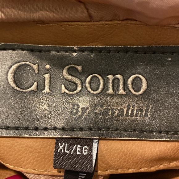 CiSono vegan women’s jacket. New with tags. - Picture 9 of 10